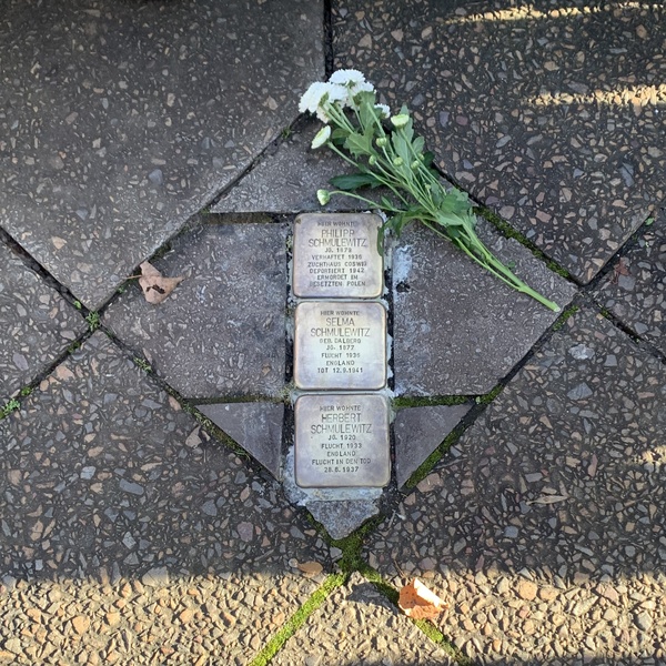 Stolpersteine putzen