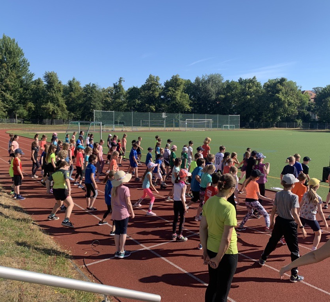 Sportfest bei Sonnenschein